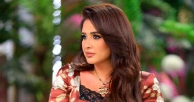 "بعد نشرها صورتها في برنامج معكم مني الشاذلي ".. ياسمين عبد العزيز تتصدر تريند جوجل