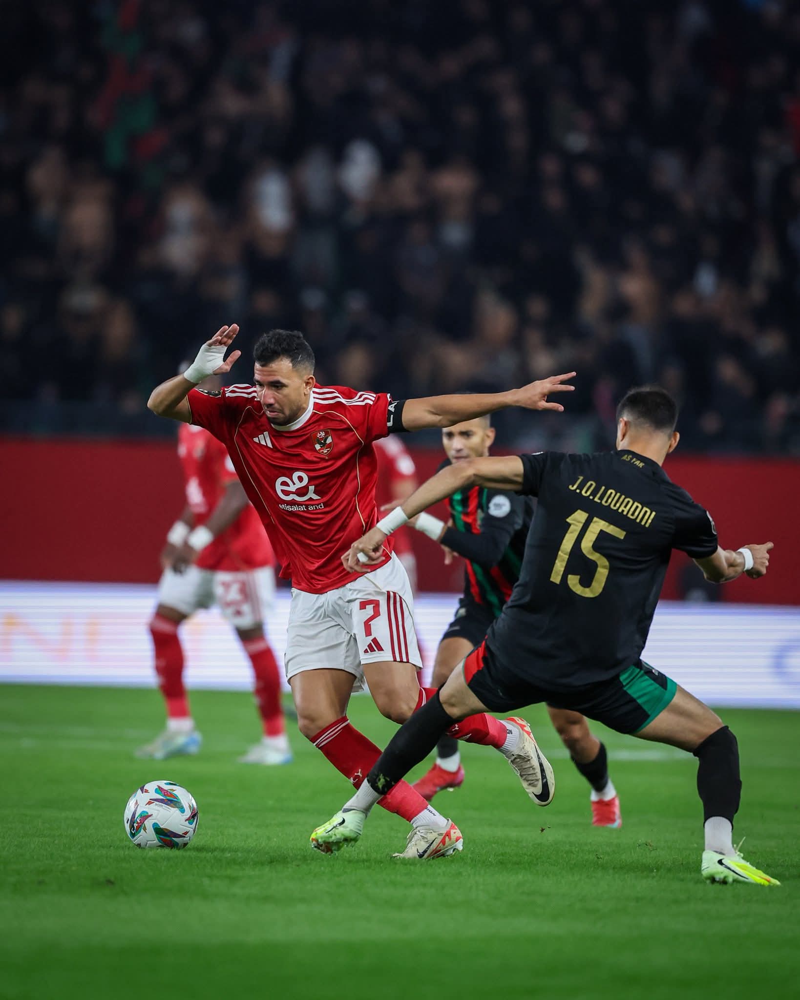 دوري أبطال أفريقيا.. الأهلي يعود بنقطة ثمينة من المغرب على حساب الجيش الملكي بفضل رأسية "تريزيجية" 