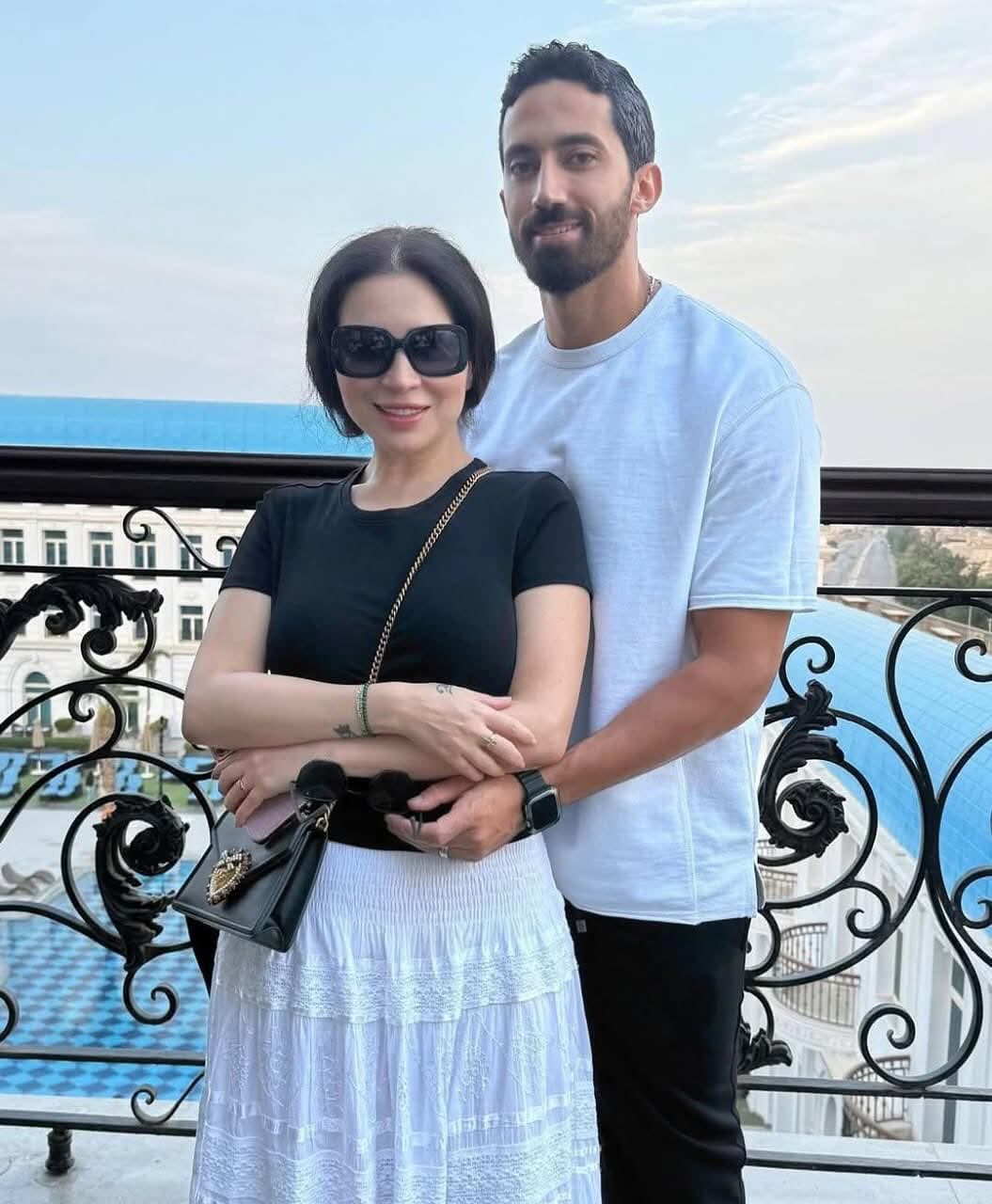بعد أيام من الزواج المفاجئ.. مي عز الدين تشارك جمهورها صور شهر العسل