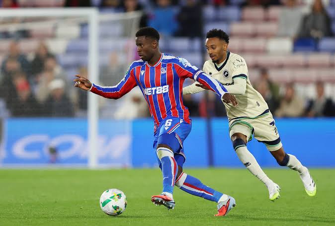 ليفربول أول المرشحين.. مدافع كريستال بالاس على رادار كبار أوروبا 