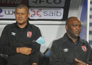 كيفين جونسون مدرب الأهلي السابق 