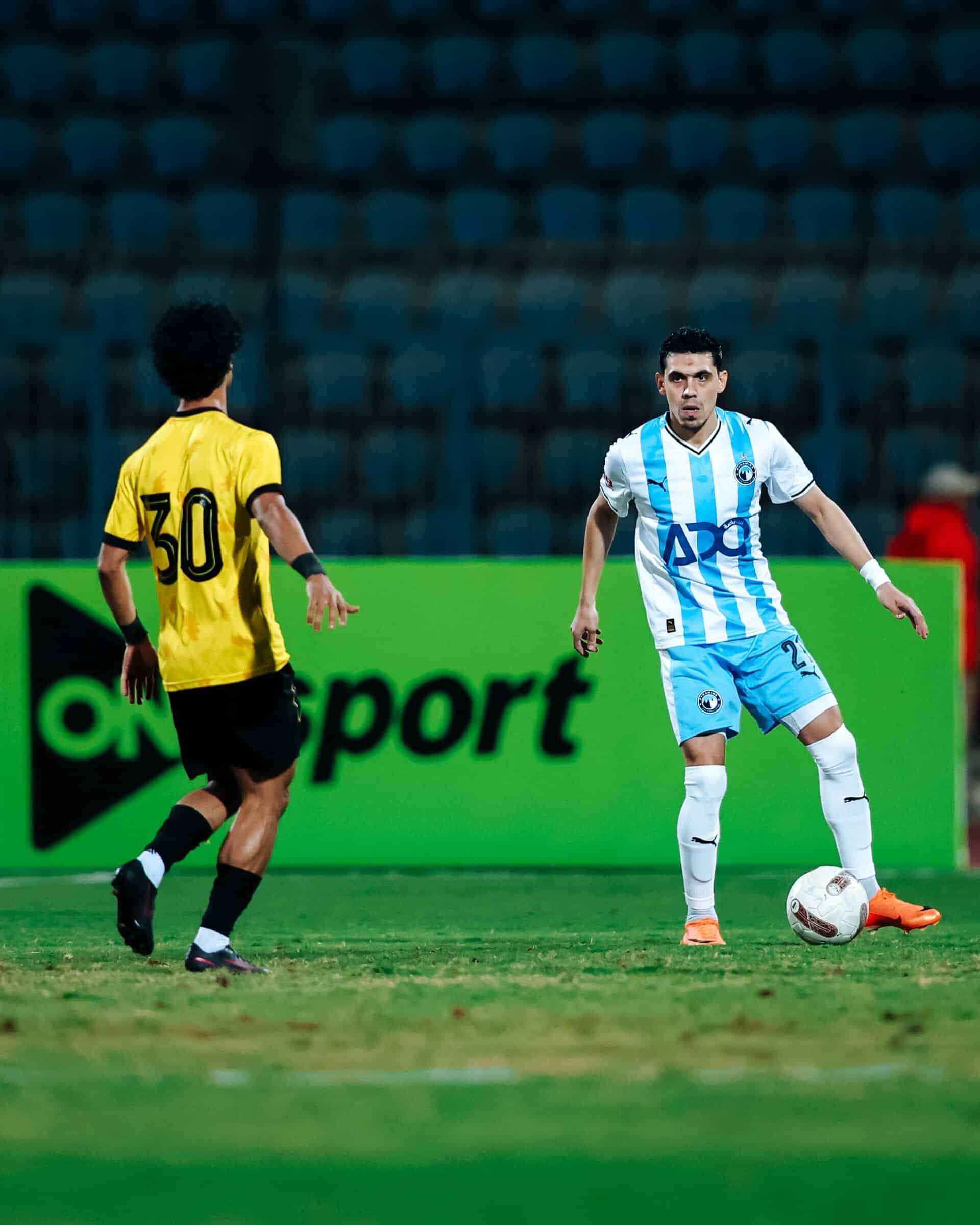 دوري نايل| رأسية «زلاكة» بيراميدز تفصل التيار عن الكهرباء وتفض الشراكة مع الأهلي