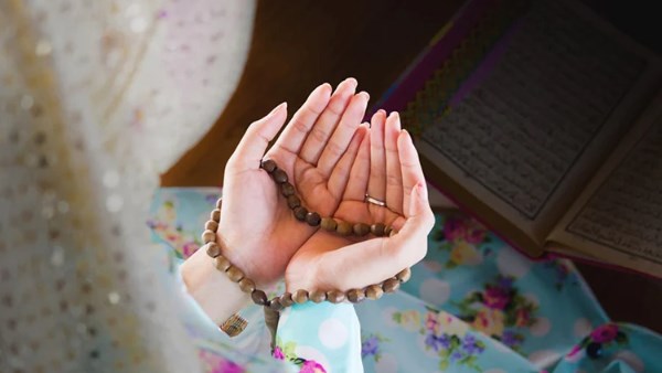 أول ليلة في شهر رجب