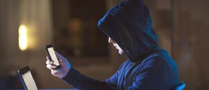 ثغرات التجسس على الموبايلات