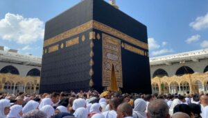 حظر التصوير داخل الحرمين