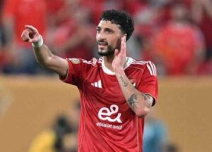 محمود صابر يقود المنتخب الوطني