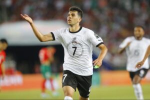 محمود صابر يقود المنتخب الوطني