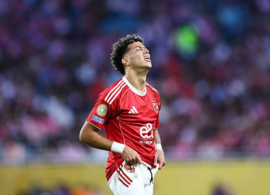 رسميًا| الأهلي يعلن تغريم إمام عاشور وإيقافه من التدريبات بعد غيابه عن رحلة تنزانيا