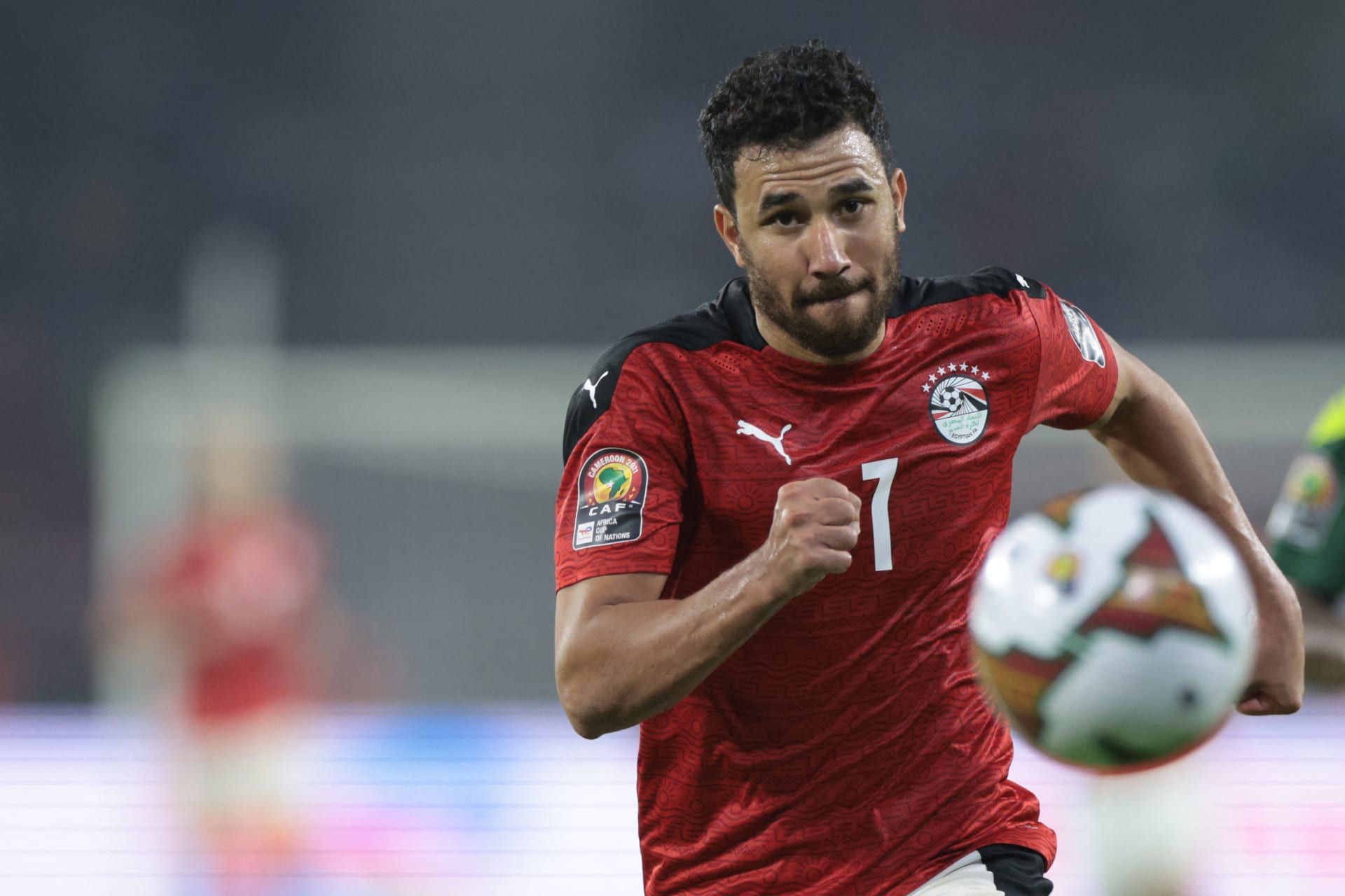 «تريزيجية» يتساوي مع «ساديو ماني» في رقم مميز بعد مشاركته أمام السنغال