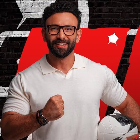 «شيله من على الشاحن».. إبراهيم فايق يعلن ضم الأهلي لصفقة جديدة