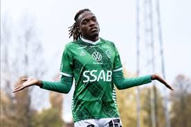 «ثنائي الجنسية وصاحب أرقام قياسية».. من هو كامويش مهاجم الأهلي المحتمل؟