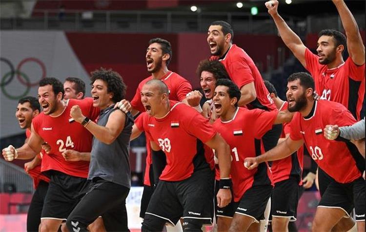 «حجز مزدوج».. منتخب مصر إلى نصف نهائي إفريقيا وكأس العالم لليد على حساب الجزائر
