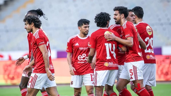 «مسمار النص».. غياب نجم النادي الأهلي عن المواجهة القادمة في الدوري أمام سموحة لهذا السبب