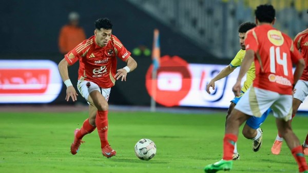 «مزيكة عاشور تعود».. الأهلي يتقدم على الجونة في الشوط الأول بالدوري المصري