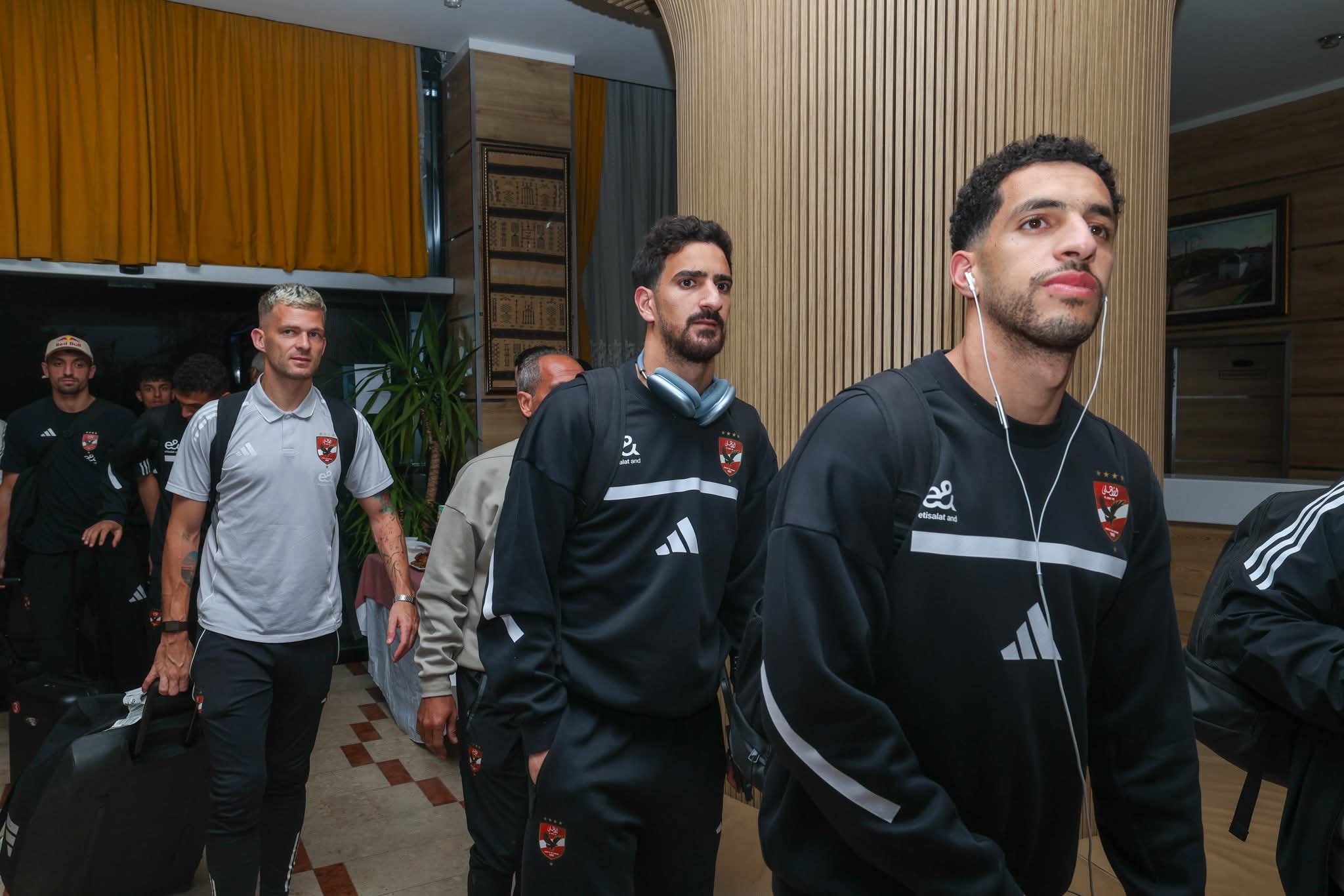 خاص| شوبير والشحات أساسيان في تشكيل الأهلي لمواجهة نظيره شبيبة القبائل غدًا 