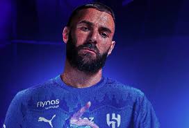 «كريم في الزعيم».. الهلال السعودي يعلن ضم بنزيما من الاتحاد