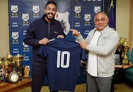 رسميًا | إنبي يعلن تعاقده مع محمود كهربا نجم النادي الأهلي السابق