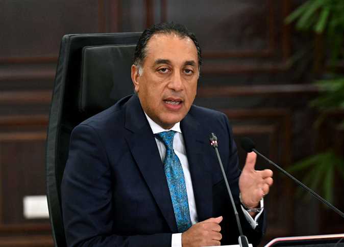 مدبولي يحذر: زيادة السولار ترفع الأسعار.. وقرارات عاجلة للعمل أونلاين بدءًا من أبريل