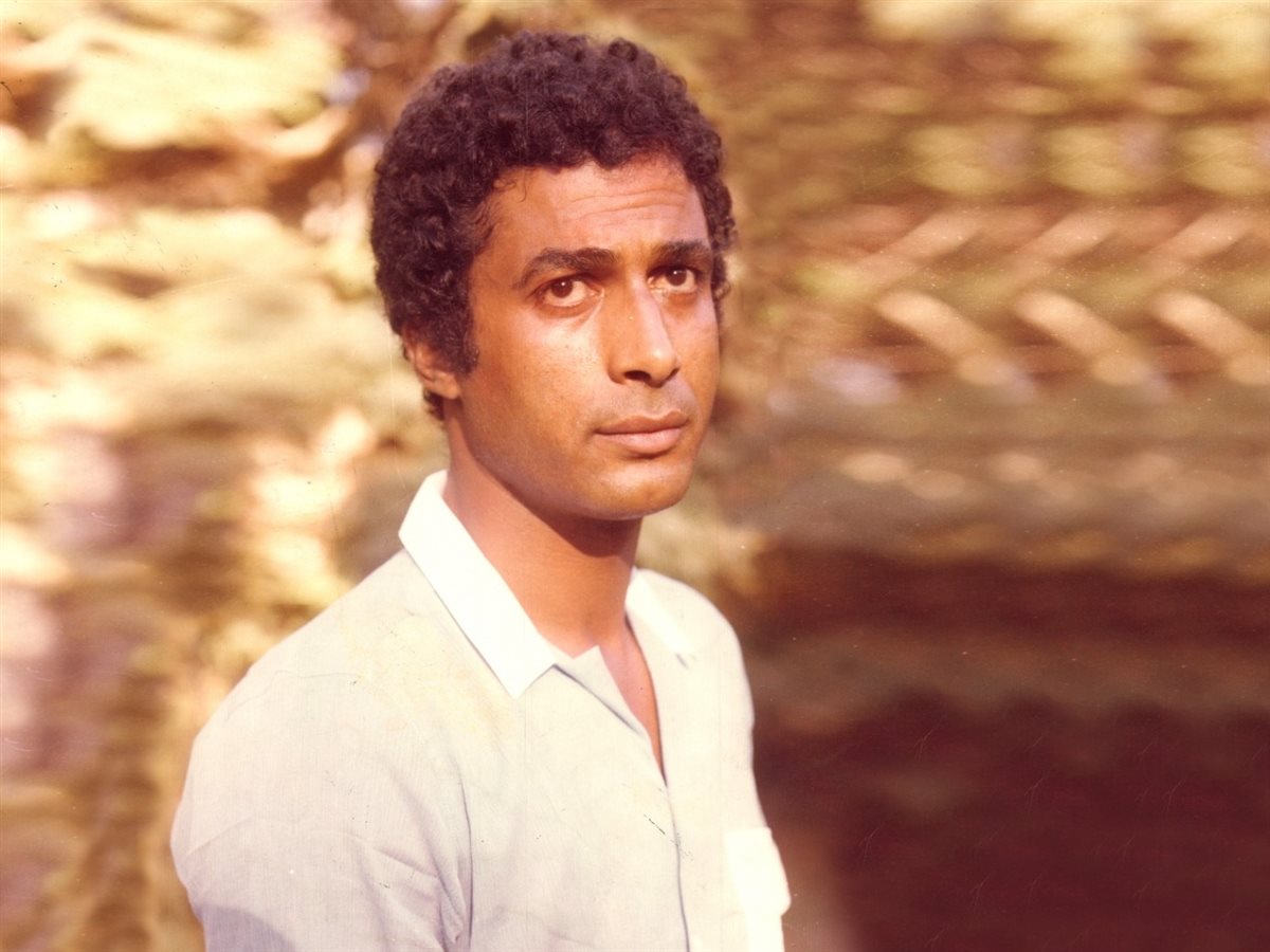 وفاة أيقونة السينما العربية أحمد زكي.. "رحيل فنان ترك بصمة لا تمحى"