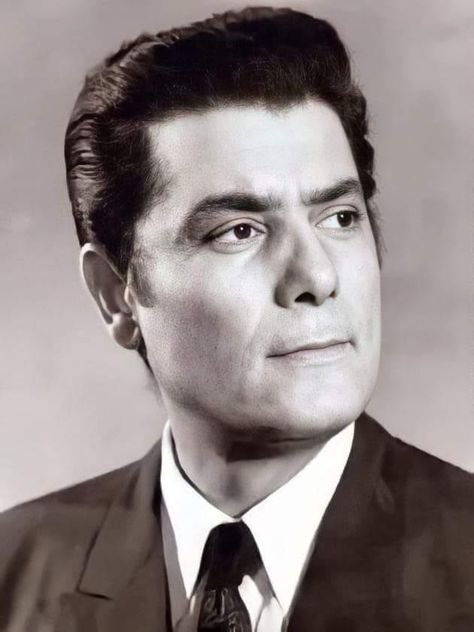 شكري سرحان